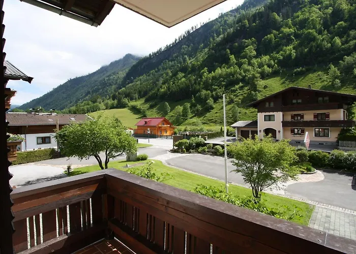 Dom wakacyjny In Fusch Near Lift And Fusch an der Grossglocknerstrasse